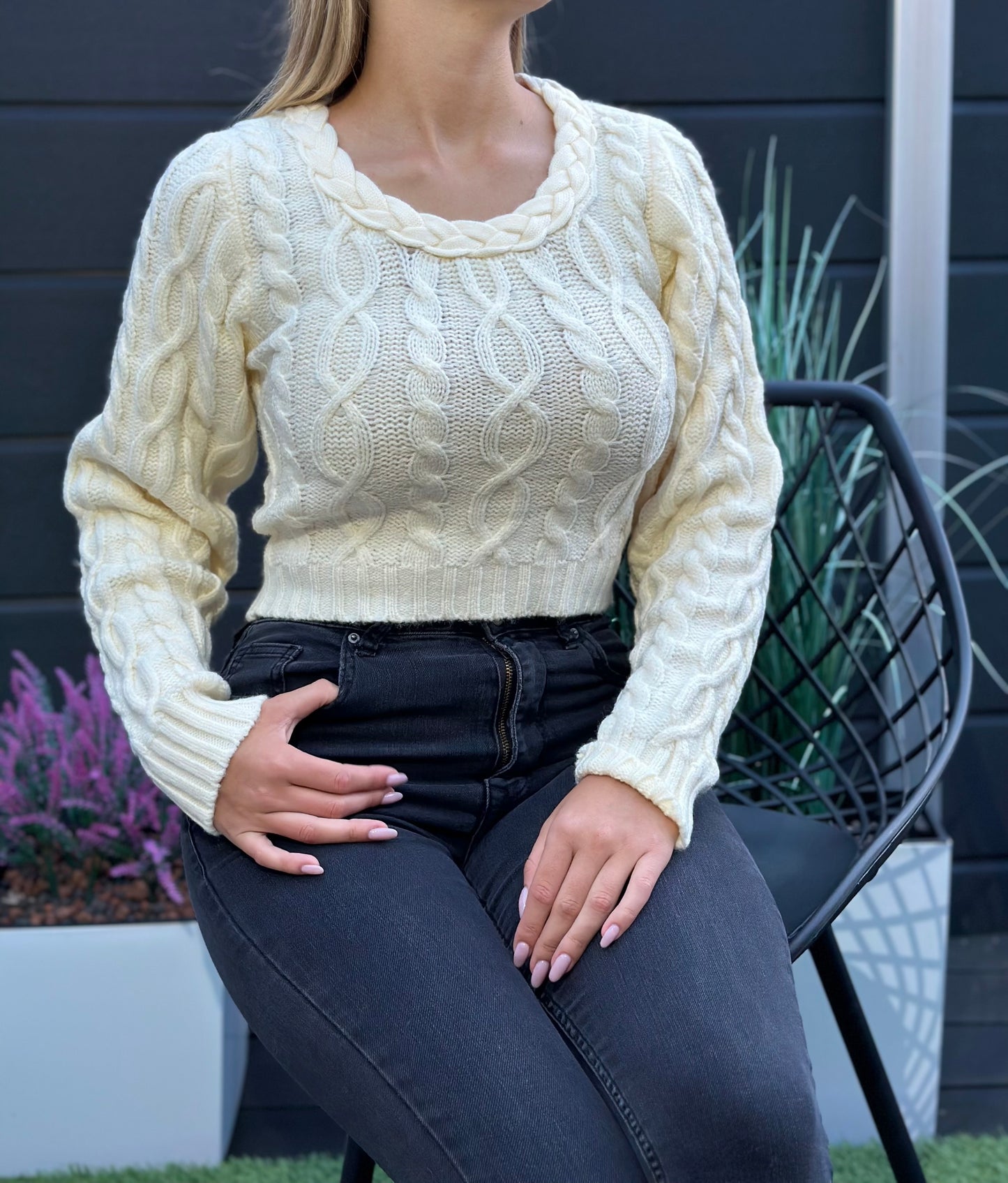 Effortless Glam: Strickpullover in Cremé